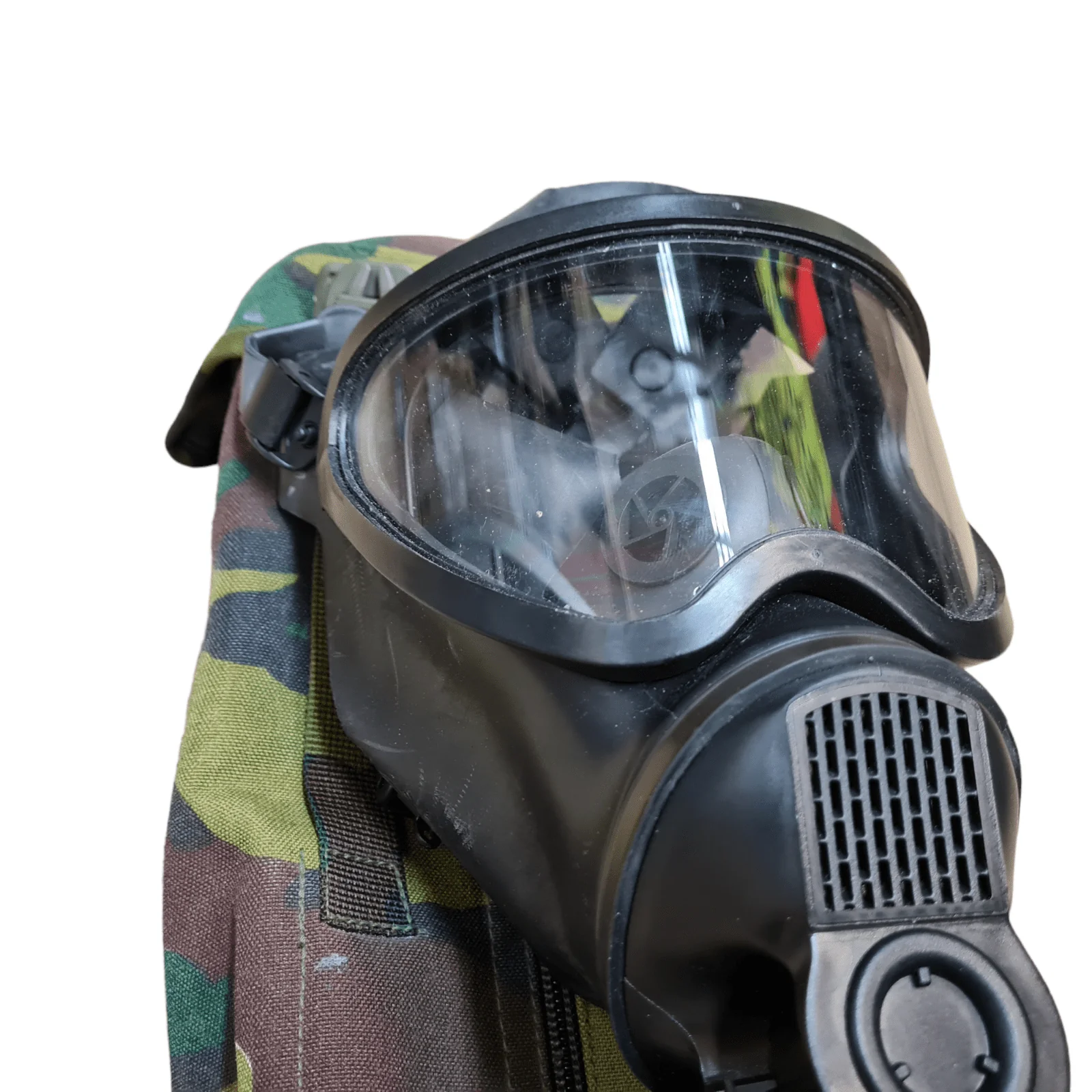 Belgium Military Bem 4 GP Gas Mask Respirator, Filter & Bag - Image 4