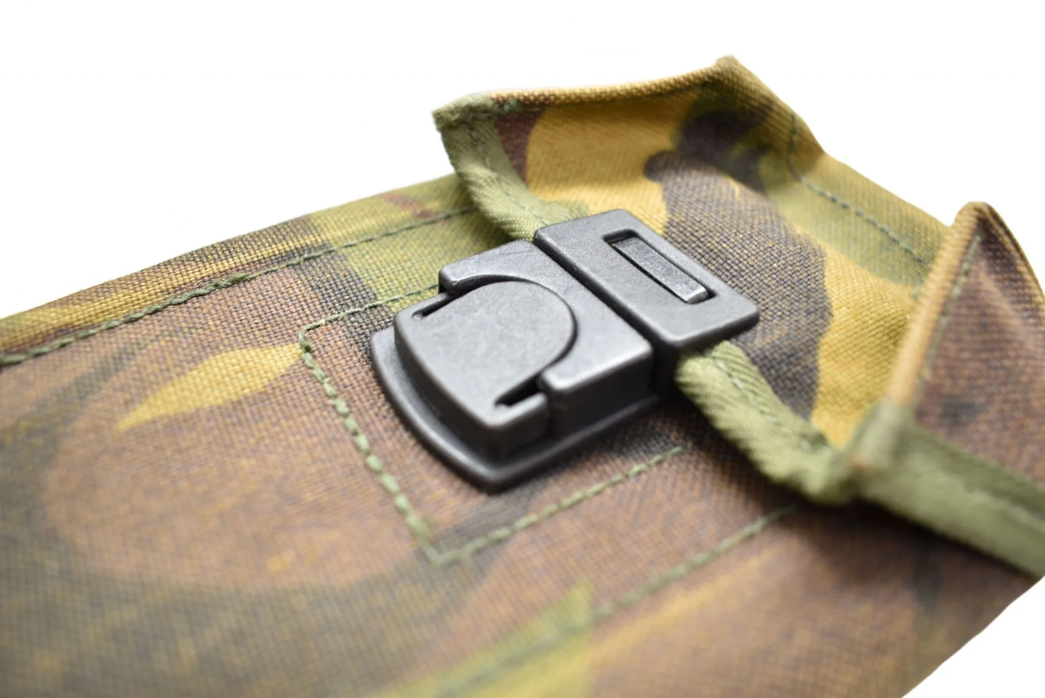 Dutch Military DPM M93 Rifle Ammo Pouch With Alice Clips - Image 5