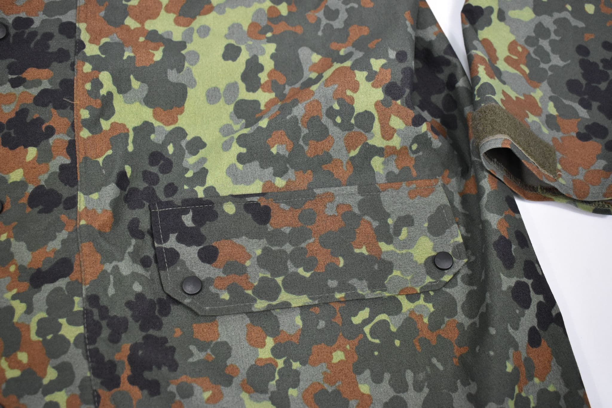 German Military Goretex Flecktarn Camo Jacket - Image 4