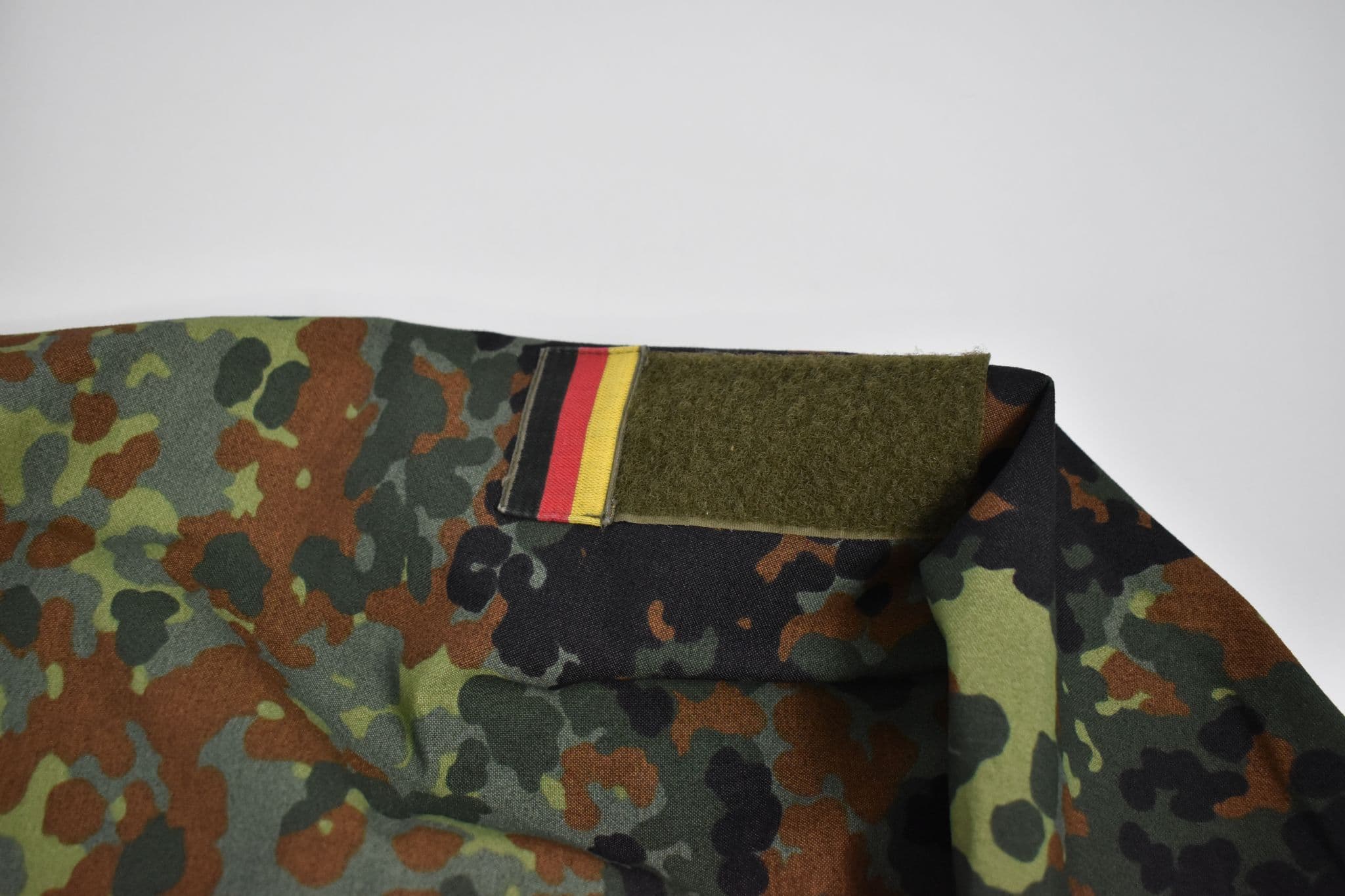 German Military Goretex Flecktarn Camo Jacket - Image 5