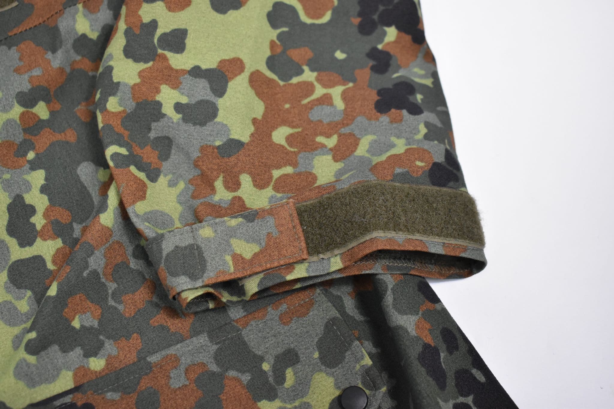 German Military Goretex Flecktarn Camo Jacket - Image 6