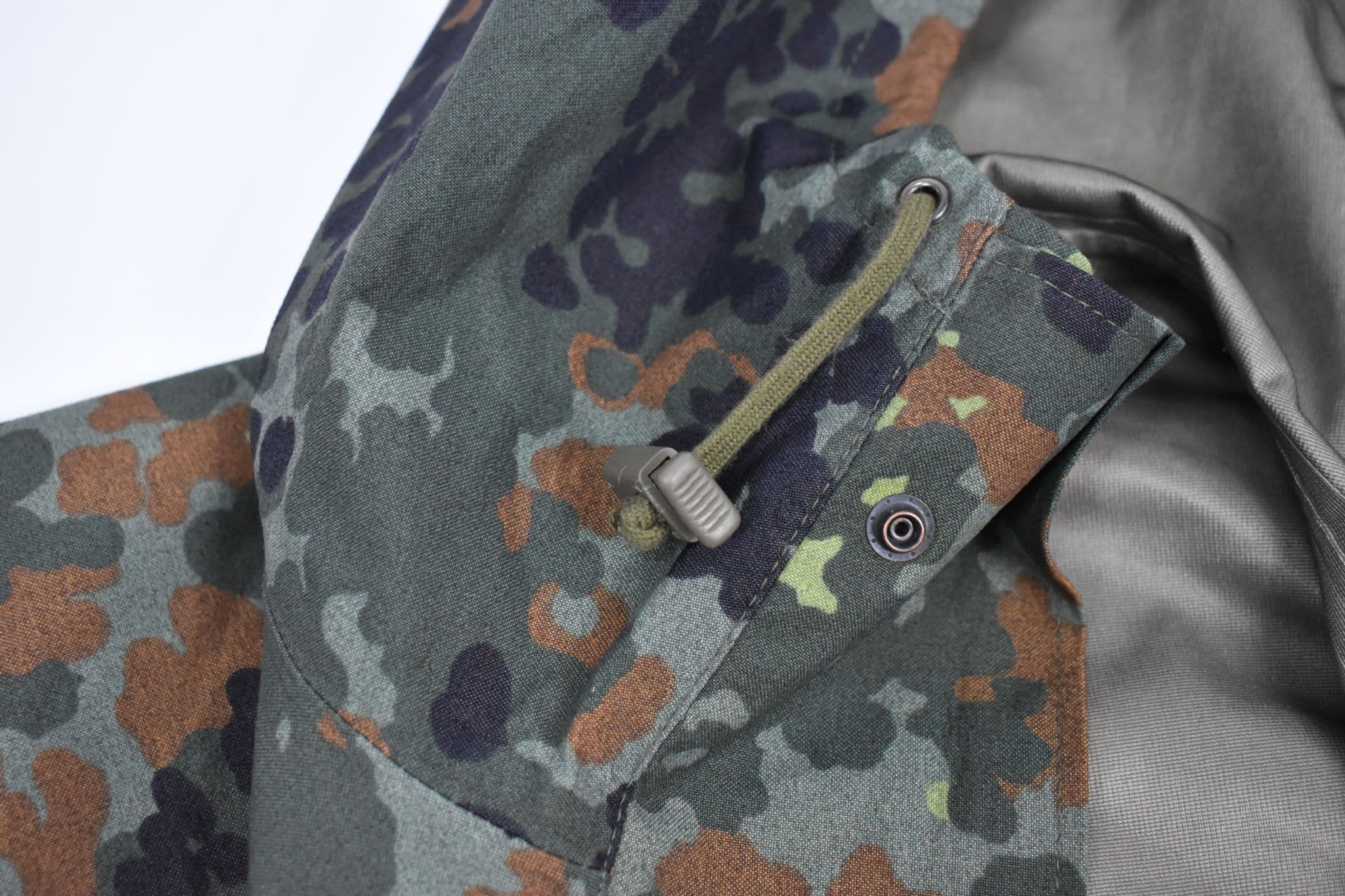 German Military Goretex Flecktarn Camo Jacket - Image 8