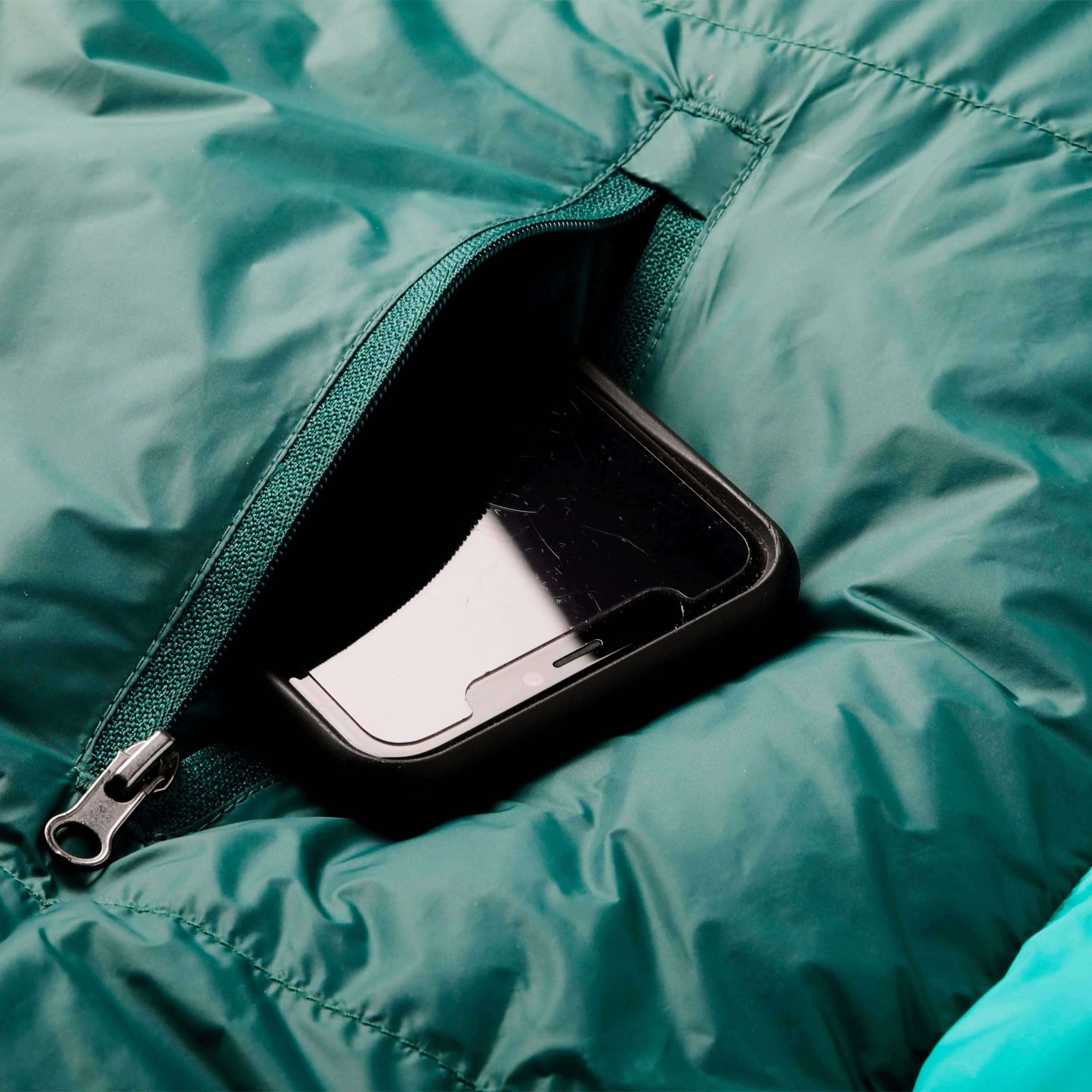 Kelty Cosmic Ultra 20 Deg 800 Dridown Womens Sleeping Bag - Image 3