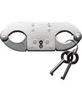 Kombat UK Double Lock Thumb Cuffs - Image 3