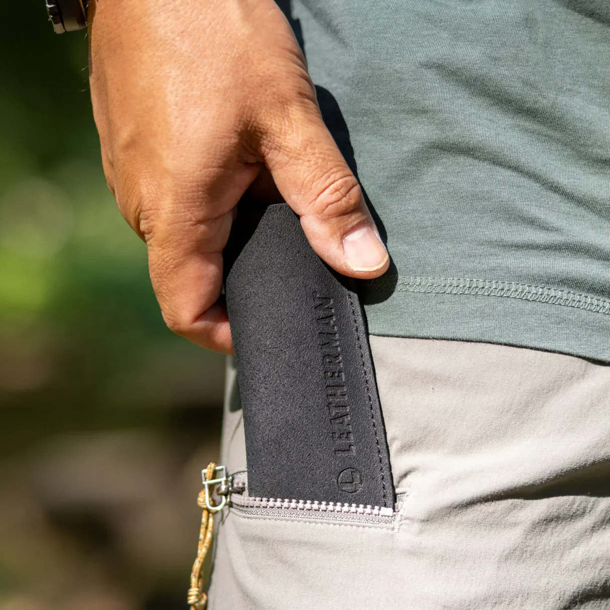 Leatherman Leather Sleeve - Image 4