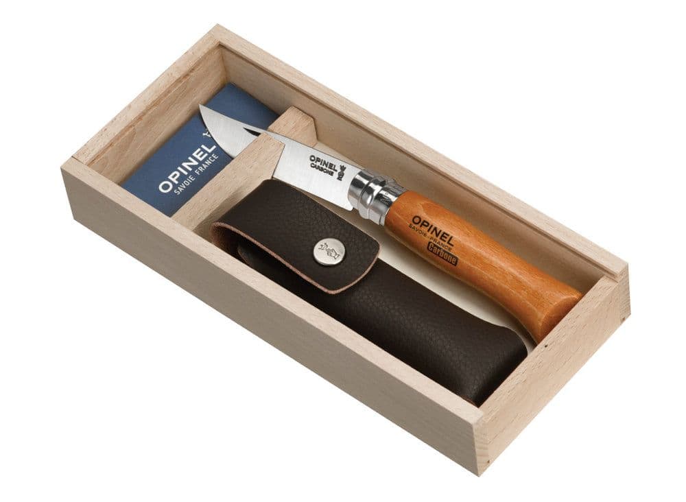 Opinel N°08 Classic Originals Carbon Steel Knife with Sheath Gift Set - Image 3
