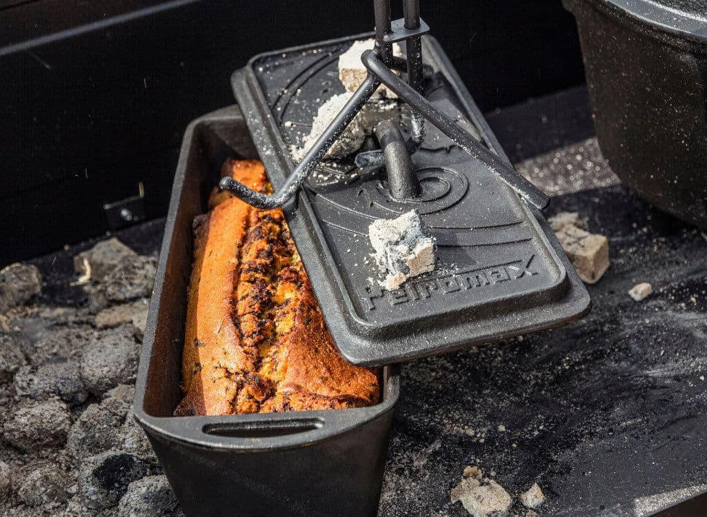 Petromax Cast Iron Loaf Pan with Lid - Image 3