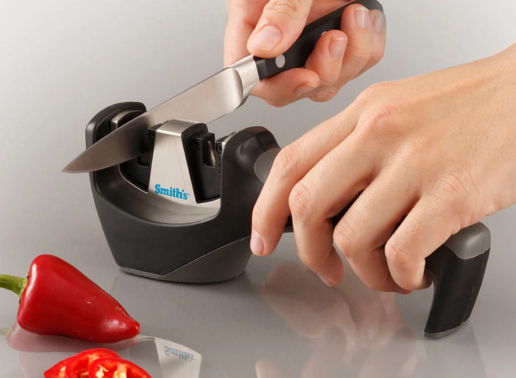Smith's Carbide/Ceramic Pull-Thru Knife Sharpener - Image 2