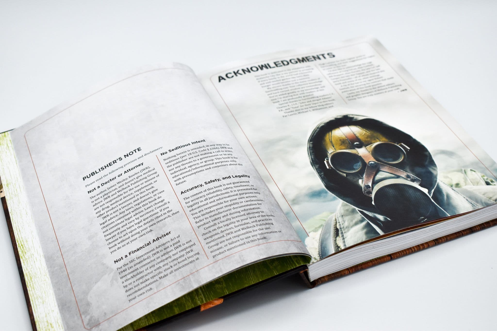 The Ultimate Prepper's Survival Guide : Survive the End of the World as We Know It - Book - Image 4