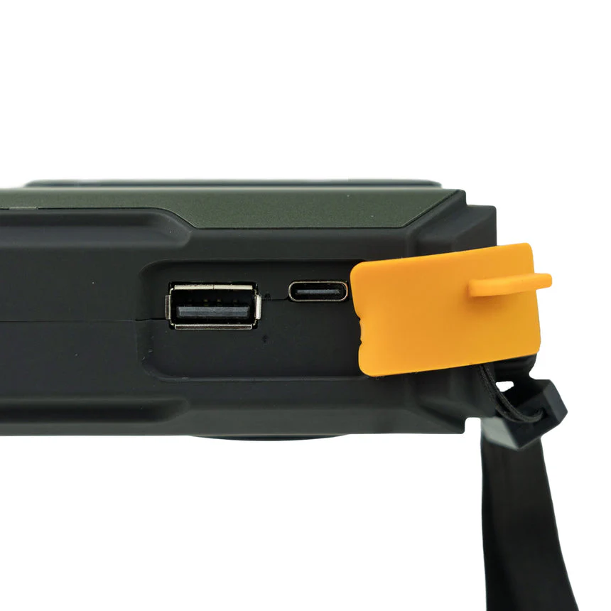 Highlander Universal Survival Emergency Power Hub (Powerbank, Torch, Radio, SOS) - Image 6